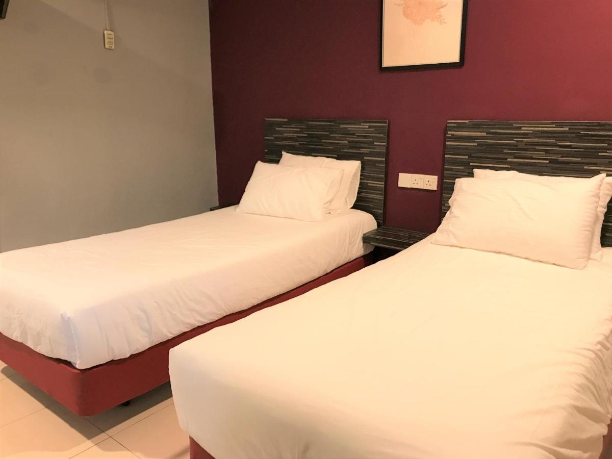 Oyo 90487 K Threegod Hotel 2*